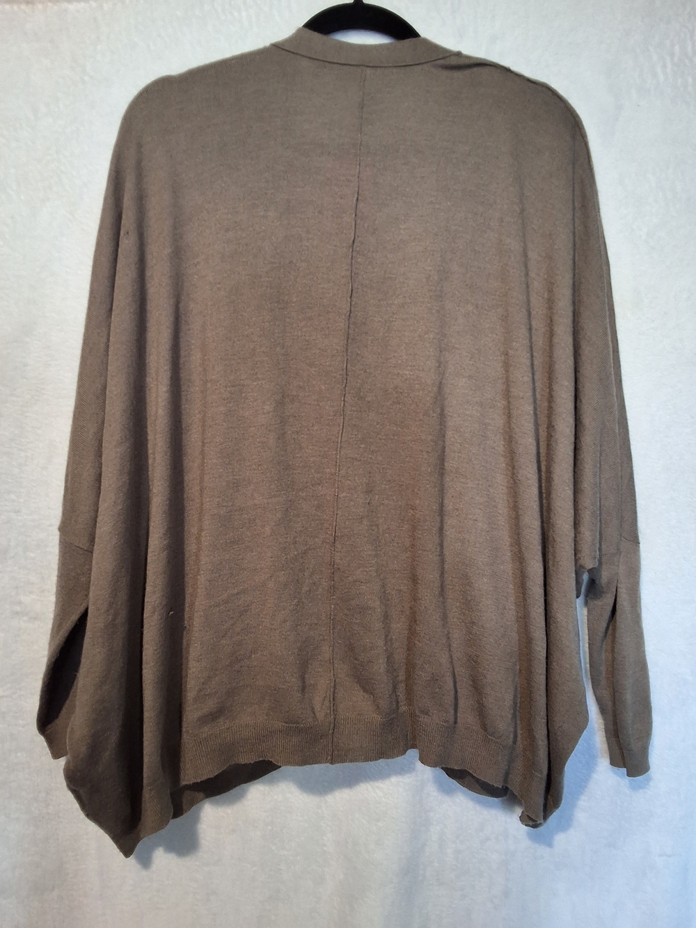 Willow & Clay Taupe V-Neck Button Front Cardigan - Picture 6 of 8